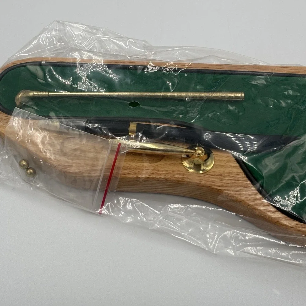 Vintage Desktop Pen Holder Golf Putting Green Walnut Base Man Cave Golf Open Box